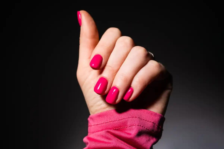 10 uñas inspiradas en Barbie: aprovecha el rosa en tu manicura